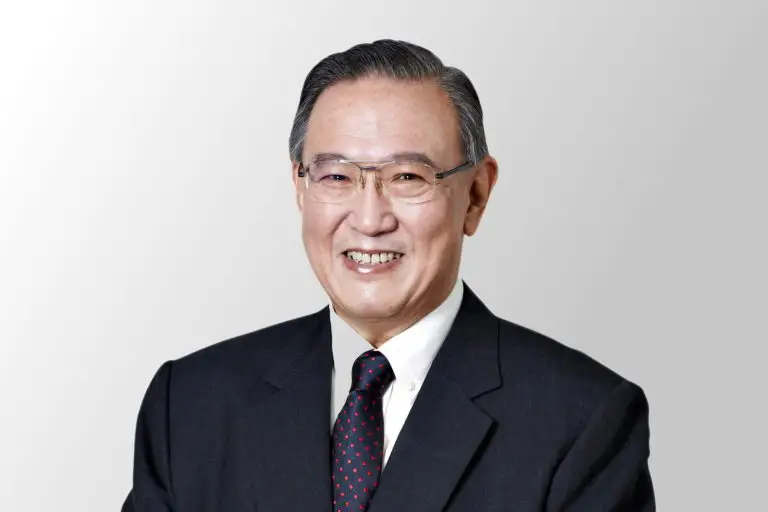 Dr Gerard Ee